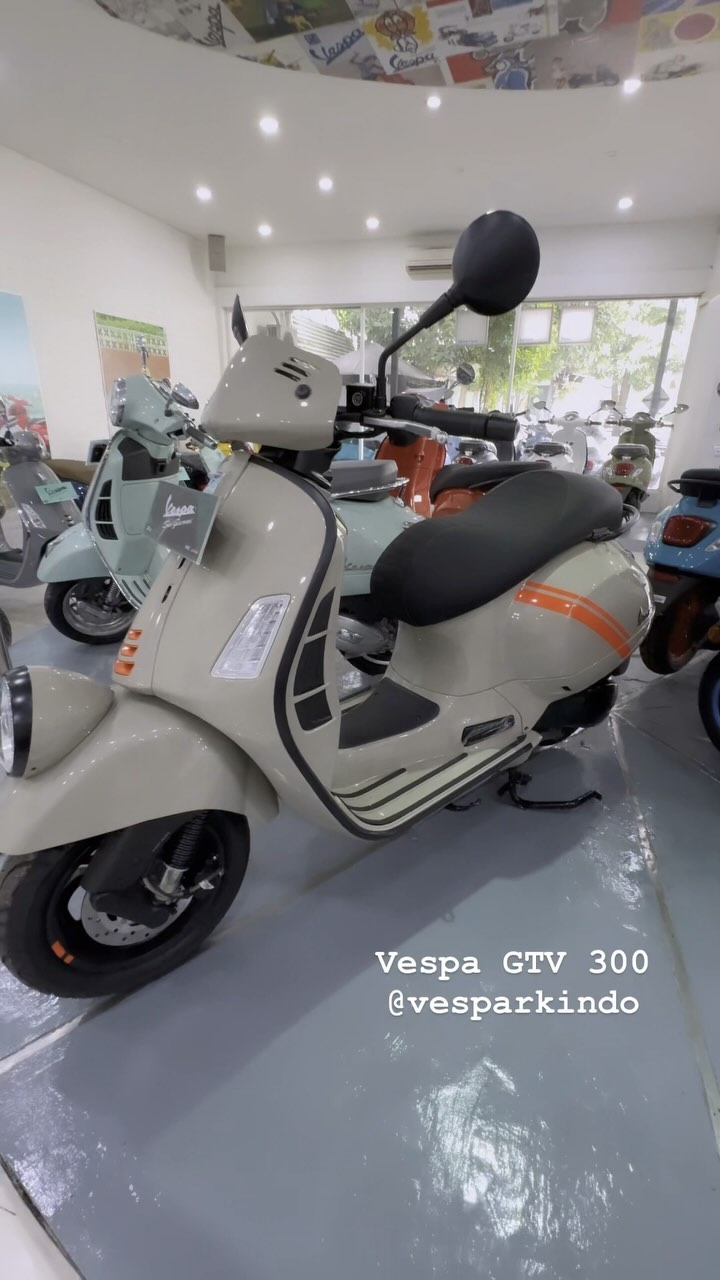 Vespa GTV 300, sisa 1 unit special @vesparkindo 

Cek promo menarik unit terbatas
Hub 061-457-5454